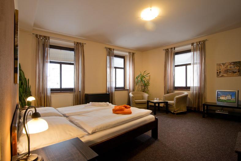 Hotel U Zlateho Byka Pisek  Exterior photo