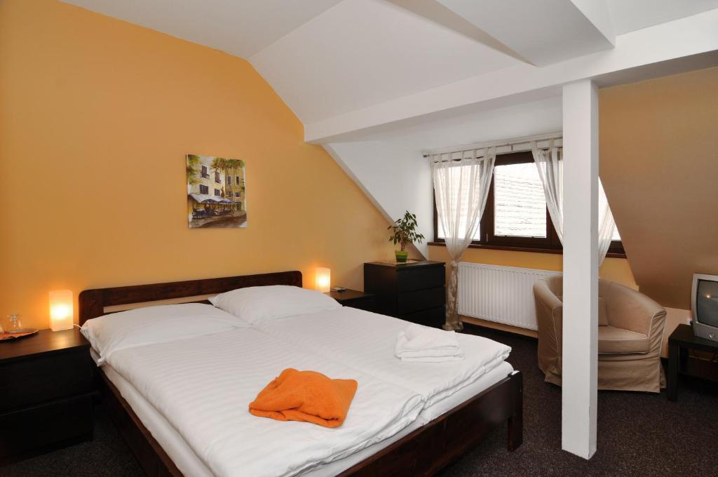 Hotel U Zlateho Byka Pisek  Exterior photo